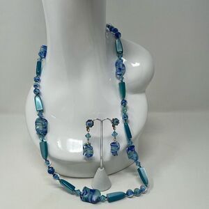 Vintage 1950’s blue, glass and crystal, necklace and clip on earring set.